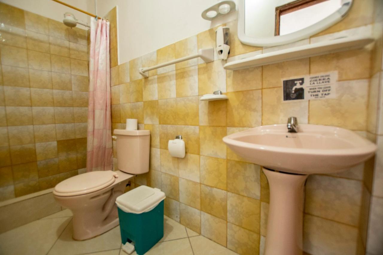 Hostal San Francisco San Cristóbal Luaran gambar